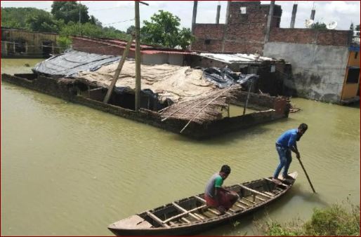 गोर्रा पिड़रा घाट पर अब भी खतरे के निशान से 70 सेमी ऊपर बह रही है।